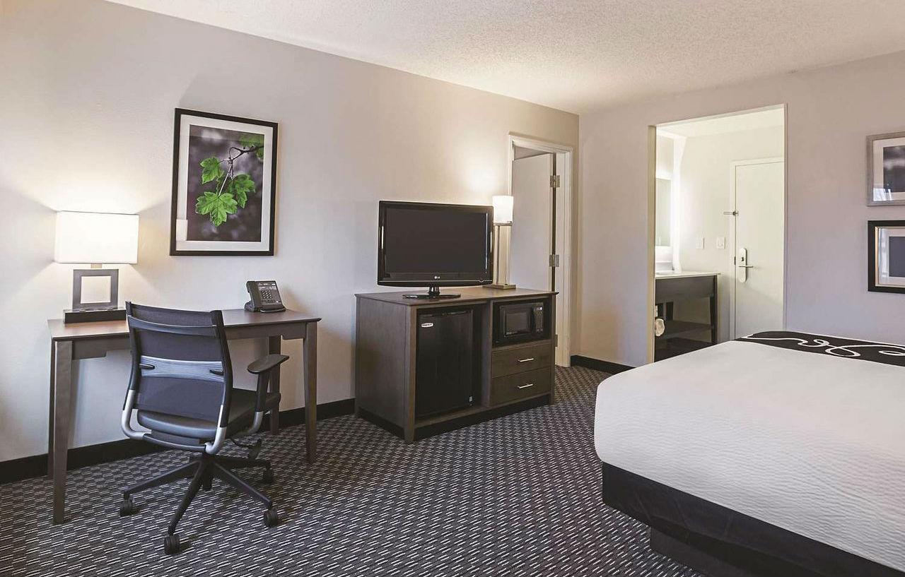 Hotel La Quinta By Wyndham Atlanta Midtown - Buckhead Exterior foto